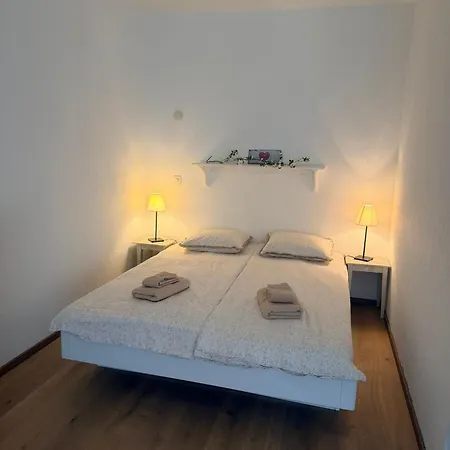 Minusio, Casa Gottardo - Nahe Zentrum Locarno Und Maggiore, Mit Balkon Und Parkplatz Apartament *