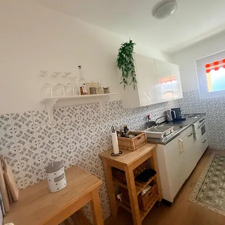 Minusio, Casa Gottardo - Nahe Zentrum Locarno Und Maggiore, Mit Balkon Und Parkplatz * Minusio