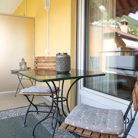Minusio, Casa Gottardo - Nahe Zentrum Locarno Und Maggiore, Mit Balkon Und Parkplatz