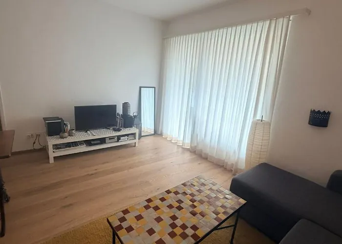 Minusio, Casa Gottardo - Nahe Zentrum Locarno Und Maggiore, Mit Balkon Und Parkplatz